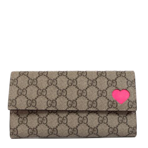 Gucci GG Supreme Neon Pink Heart Continental Wallet